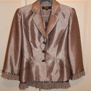 Tahari 2 piece skirt suit 2P